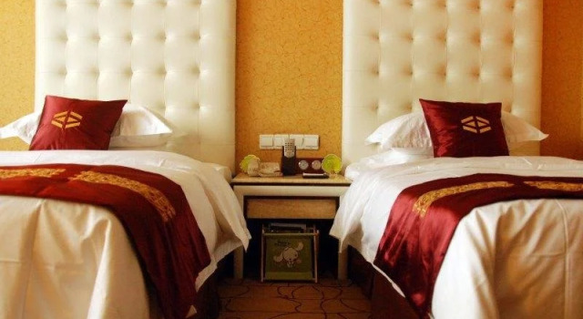 Zhongzhou International Hotel, Rezervovat Hotel Liulinzhen Henan