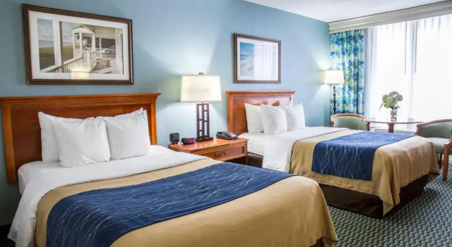 Двухместный номер Standard с видом на бассейн Comfort Inn On the Ocean