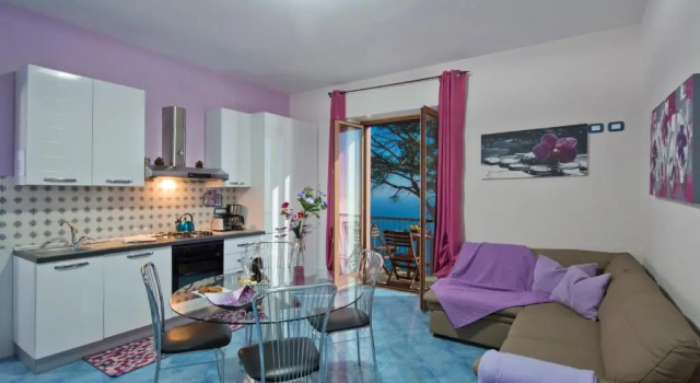 Апартаменты с 2 комнатами с балконом и с видом на море Calipso Residence