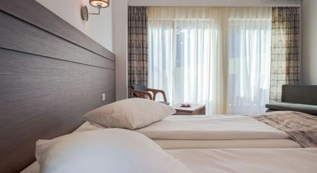Cascada, Rezervovat Hotel Baile Olanesti 