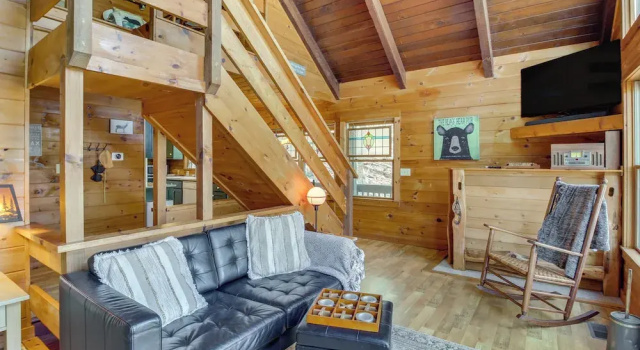 Ellijay Cabin 7 Mi to Dtwn: Hot Tub & Mtn Views, Reserva ahora Hotel Ellijay 