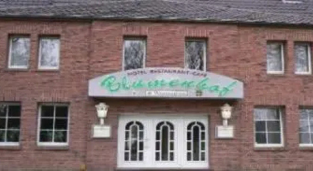 Hotel Restaurant Blumenhof, Забронировать Отель Басвайлер Северный Рейн-Вестфалия