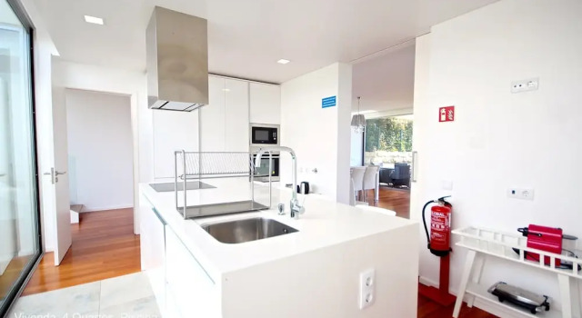 Вилла с 4 комнатами Akivillas Sintra Star