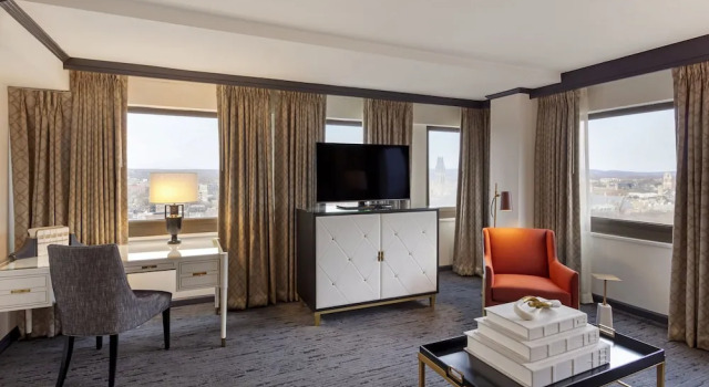 Люкс Omni New Haven Hotel at Yale