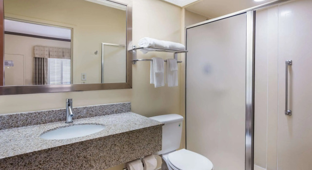 Двухместный номер Standard Quality Inn Albany