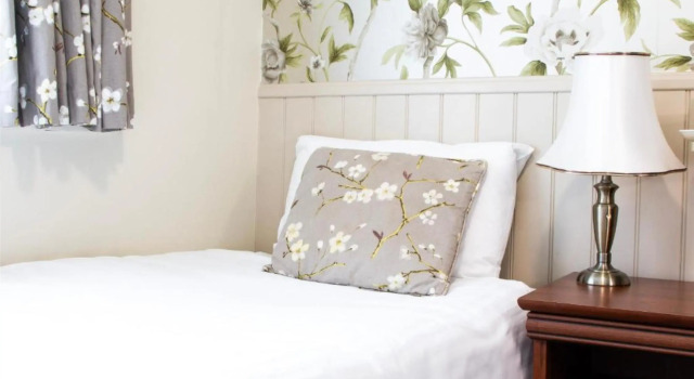 Одноместный номер Standard Best Western Limpley Stoke Hotel