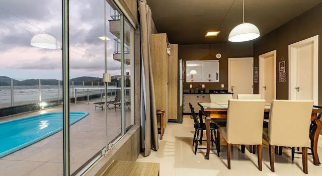 Вилла Duplex 3Q pé na areia c/ vista deslumbrante RAT001