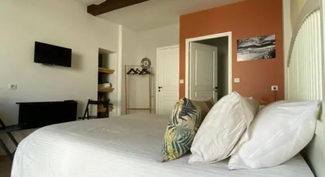 Studio - Les Traversières, Réserver Hôtel Hôtels à Eymet avec parking, Parking