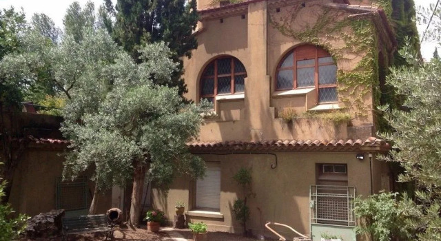 Palazzo Fiorio Chambres d'Hôtes  Limoux, Book Hotel Hotels in Limoux with Breakfast, Breakfasts