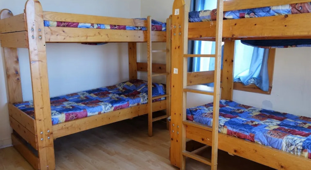 Кровать в общем номере (женский номер) Le Carabobo auberge Forillon