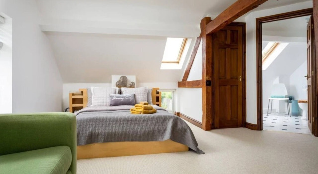 Cotswold Barn Conversion With Private Hot Tub, Забронировать Дом для отпуска Виллы Вустершир, Вилла