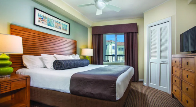 Двухместный номер Standard с 2 комнатами с балконом Club Wyndham Oceanside Pier Resort