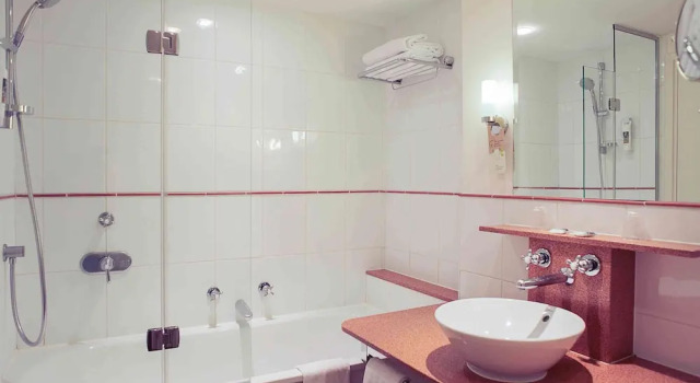 Двухместный номер Classic Mercure Lille Marcq en Baroeul