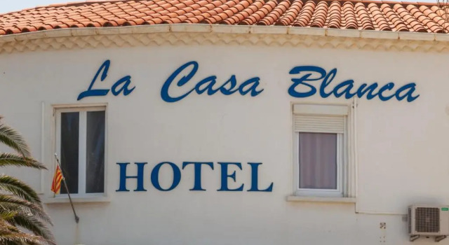 Hotel La Casa Blanca, Book Hotel Hoteller i Corbières med parkering, Parkering