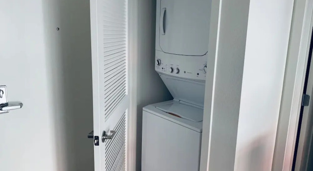 Люкс New Lyfe Finest Luxury Apartment