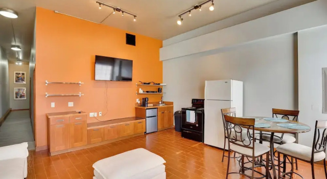 Ultimate Convenience: Historic Dtwn Marshall Apt!, Book Lejlighed Marshall Texas