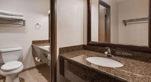 Двухместный номер Deluxe Best Western Hi-Desert Inn