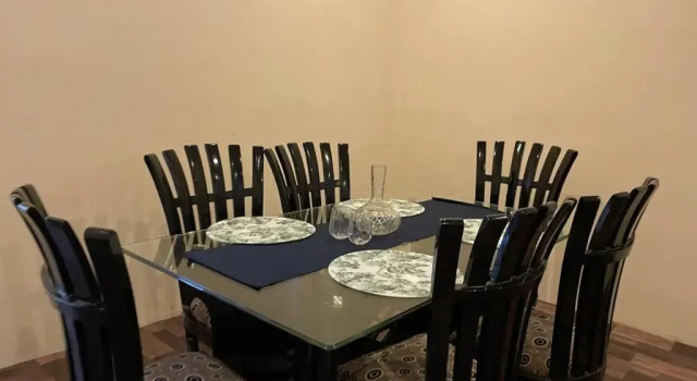 Visitors Lounge by MMG - 2&3BHK Furnished - Rd 12 Banjara Hills, Забронировать Отель Отели Хайдарабада с завтраком, рядом с City Centre Mall, Завтраки