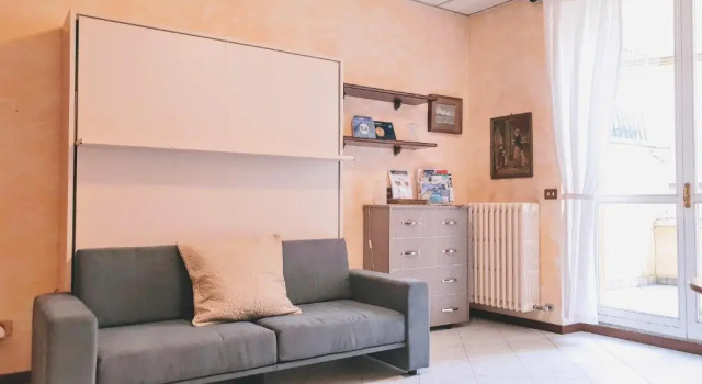 Il Pontile - Historic Center by villavistalago Bellano, Book Hotel Hotels in Bellano with Parking, Parking