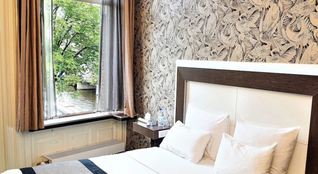Двухместный номер Comfort с видом на канал Hotel The Bird