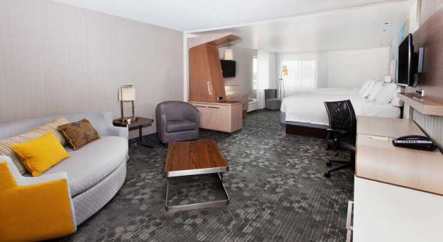 Люкс Courtyard by Marriott Columbus Phenix City