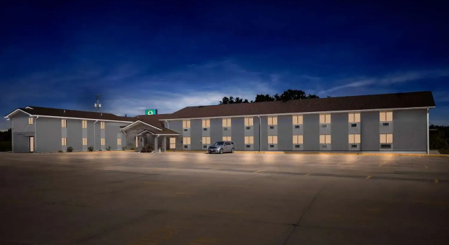 Quality Inn Oskaloosa, Buchen Sie Hotel Oskaloosa Iowa
