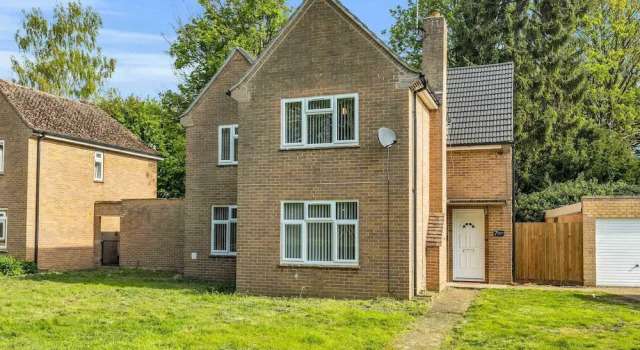 Great Deal for The No 7 3BR House w Pool Table, Забронировать Отель Хантингдон Кембриджшир