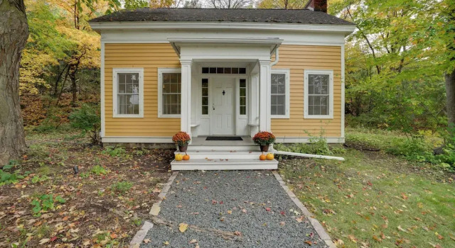 Коттедж Historic Home in Taylors Falls w/ Patio & Fire Pit