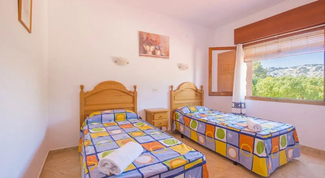 Villa - 7 Bedrooms with Pool - 104989