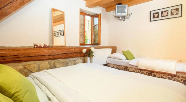 Habitación cuádruple Estándar Hotel BELLA
