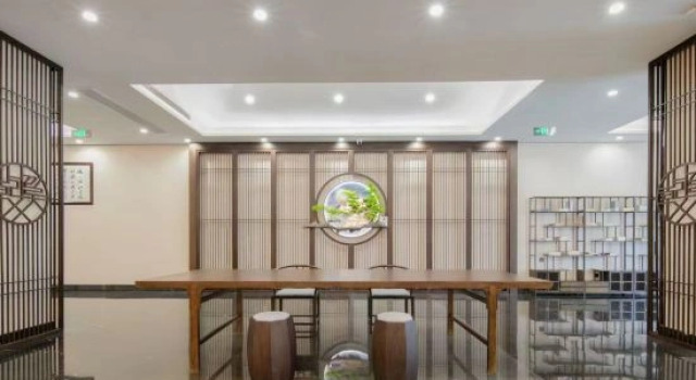 Qian Stream Grand Hotel