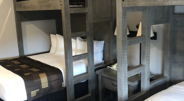 Шестиместный номер Standard Kelly Inn West Yellowstone