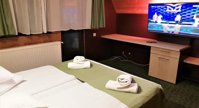 Traveland Boutique Resort Poiana Brasov, Забронировать Курортный отель Курортные отели Пояна-Брашова, рядом с Bradul Ski Slope, Курортный отель