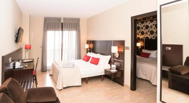 Люкс Hotel Piramide
