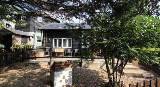 Апартаменты Hunston Mill Cottages Self Catering Dogs Stay For Free