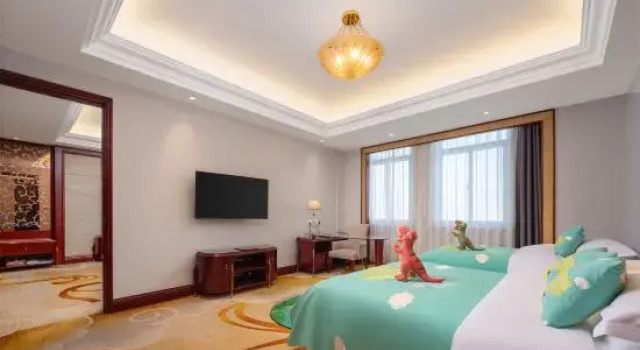 Люкс Jinding Mingdu International Hotel