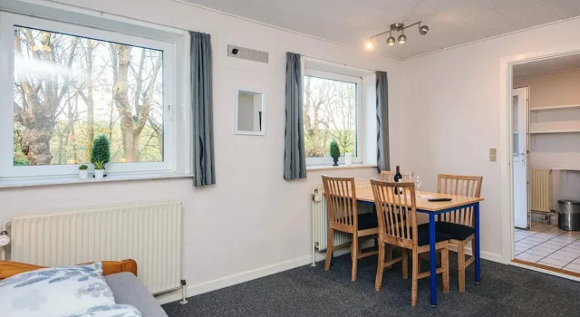 4 Person Holiday Home in Hojer, Rezerwuj Dom wakacyjny Hotele w Sønderjylland z parkingiem, Parking