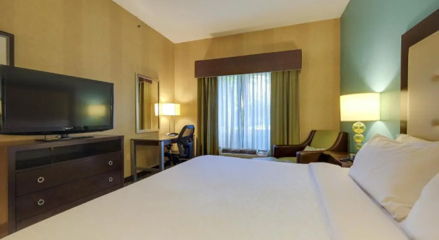 Номер Standard Holiday Inn Express & Suites Sylva - Western Carolina Area by IHG