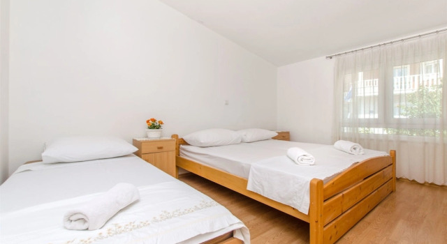 Apartment Neda, Book Lejlighed Hoteller i Split Region med parkering, Parkering