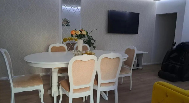 Bob Residence & pool, Забронировать Отель Отели Клуж-Напока с парковкой, рядом с Cluj-Napoca Municipal Clinical Hospital, Парковка