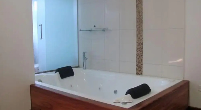 Люкс Classic Hotel Portobelo Guatape