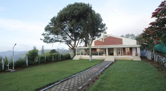 Nilgiris Inn By Lexstays Kotagiri, Ooty