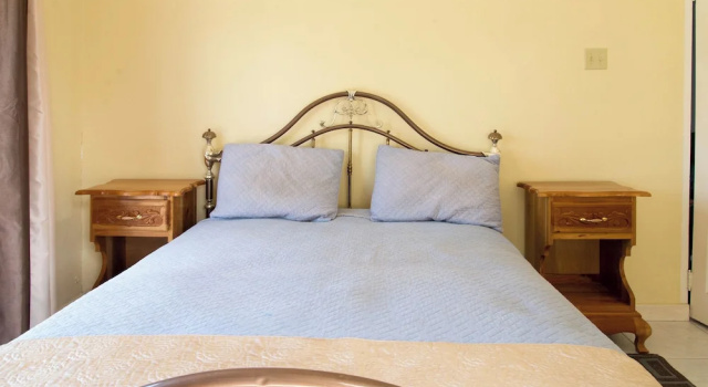 Коттедж Hatfield South Villa