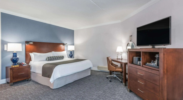 Двухместный полулюкс Hamilton Park Hotel & Conference Center
