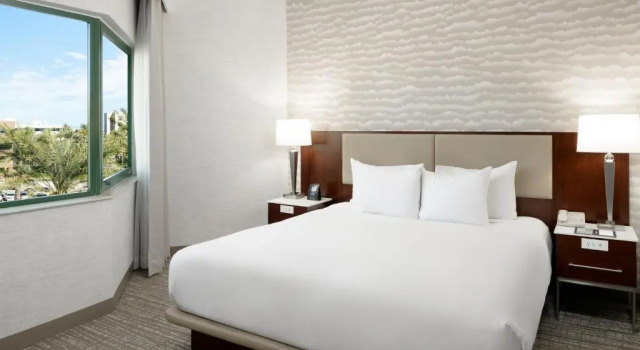Двухместный люкс Business DoubleTree Suites by Hilton Phoenix