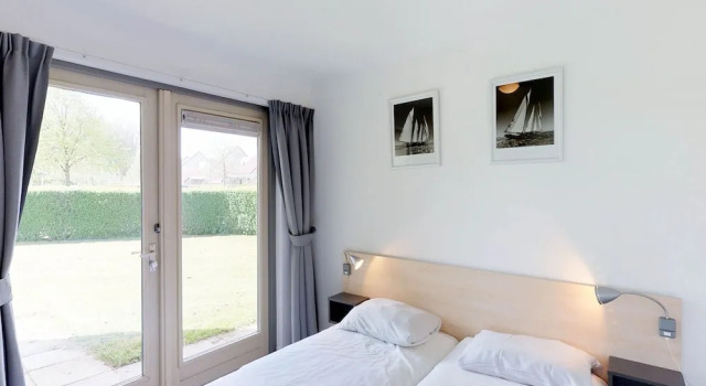 Comfortable villa with a dishwasher, at the Veerse Meer, Book Villa Kortgene 
