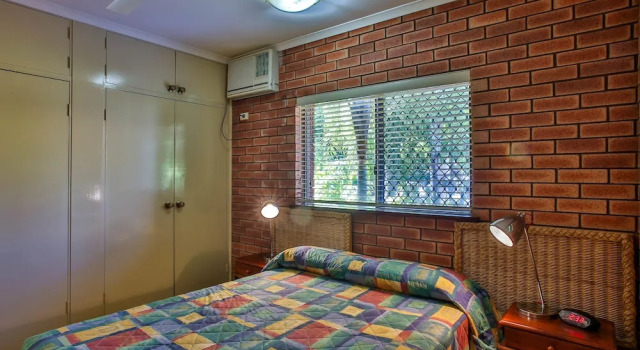 Апартаменты Economy Bayside Holiday Apartments