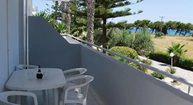Бунгало Economy с балконом Blue Nest Hotel