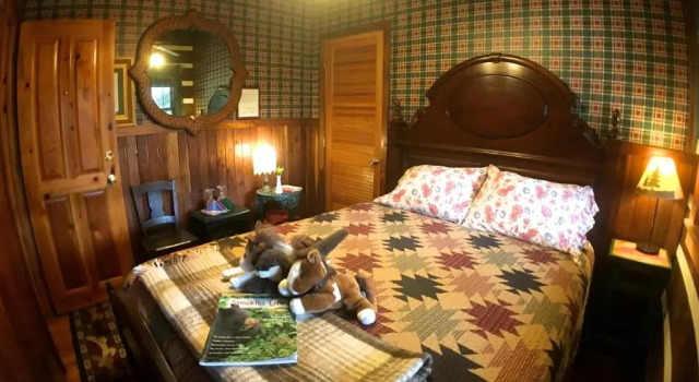 Creekwalk Inn Bed and Breakfast with Cabins, Book Hotel Hoteller i Newport med parkering, Parkering