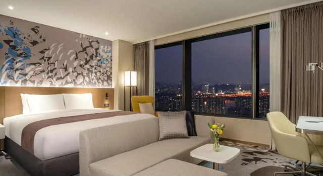 Полулюкс Novotel Suites Ambassador Seoul Yongsan